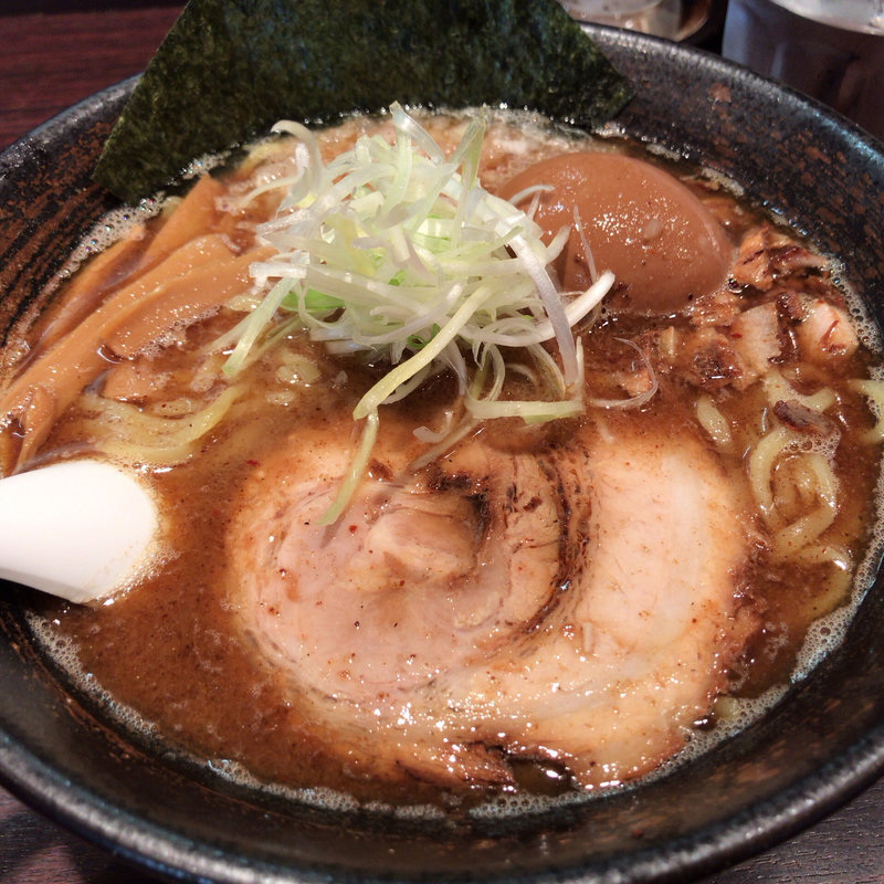 魚だし白湯麺＋味玉(らー麺 山之助 )