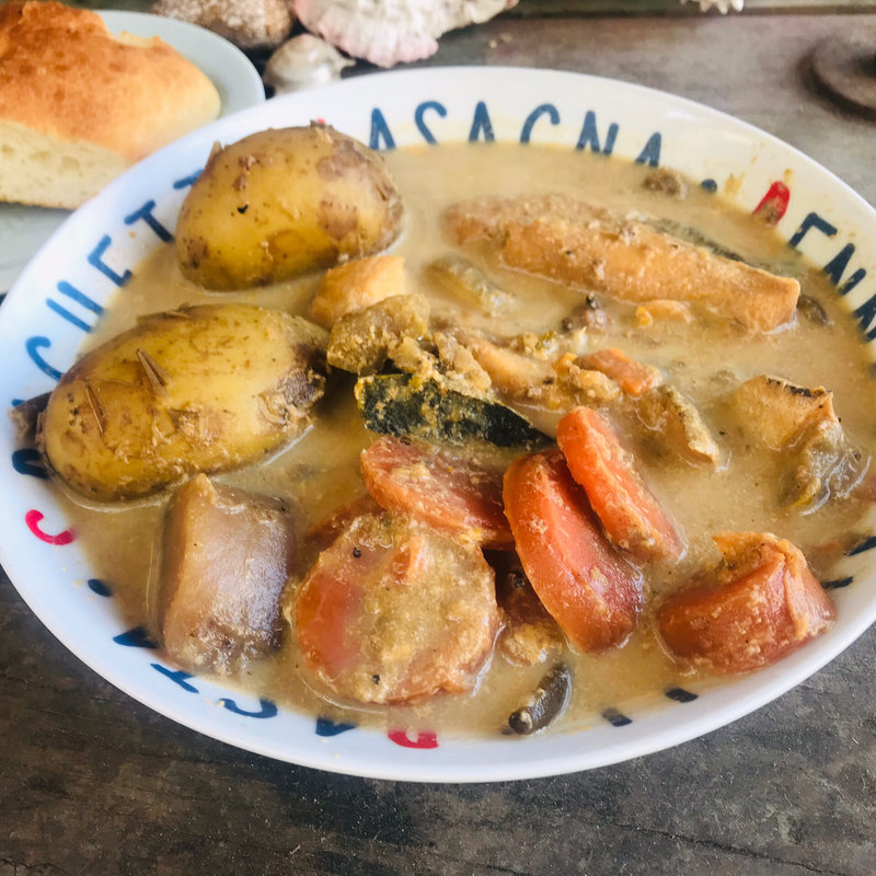 #タラと野菜のクリームシチュー(BOXX Coffee & X-presso)