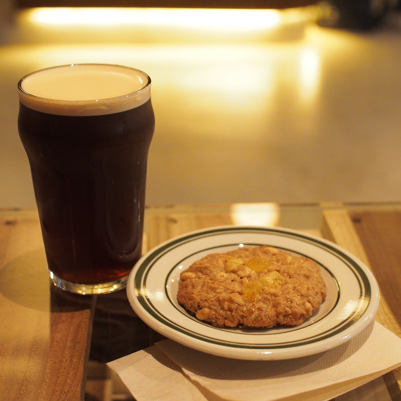 ココナッツとパイナップルのクッキー(NITO)