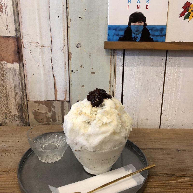 かき氷(ぜにや菓子店)