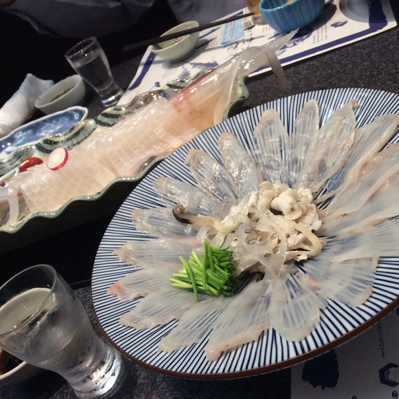 天然ふぐ刺し (日本料理　てら岡 春駒店 （【旧店名】博多料理春駒）)