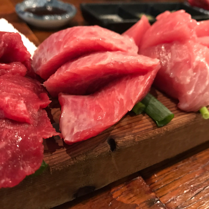 本まぐろマグロマート盛り(マグロマート)