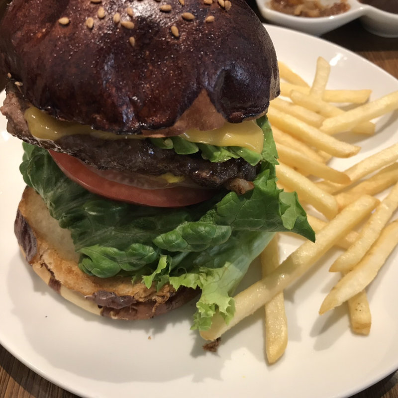 アボカドチーズバーガー(原宿 TOKYO BURGER CAFE&BAR （東京バーガー）)