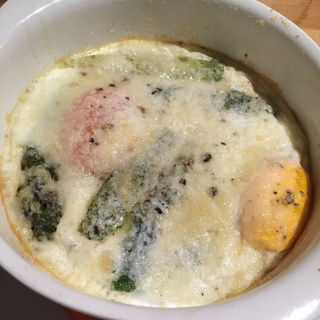 極太アスパラと卵のオーブン焼き(ワイン食堂 Kirakuni)