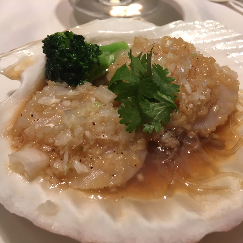 ほたて貝のガーリック蒸し(赤坂璃宮 銀座店)