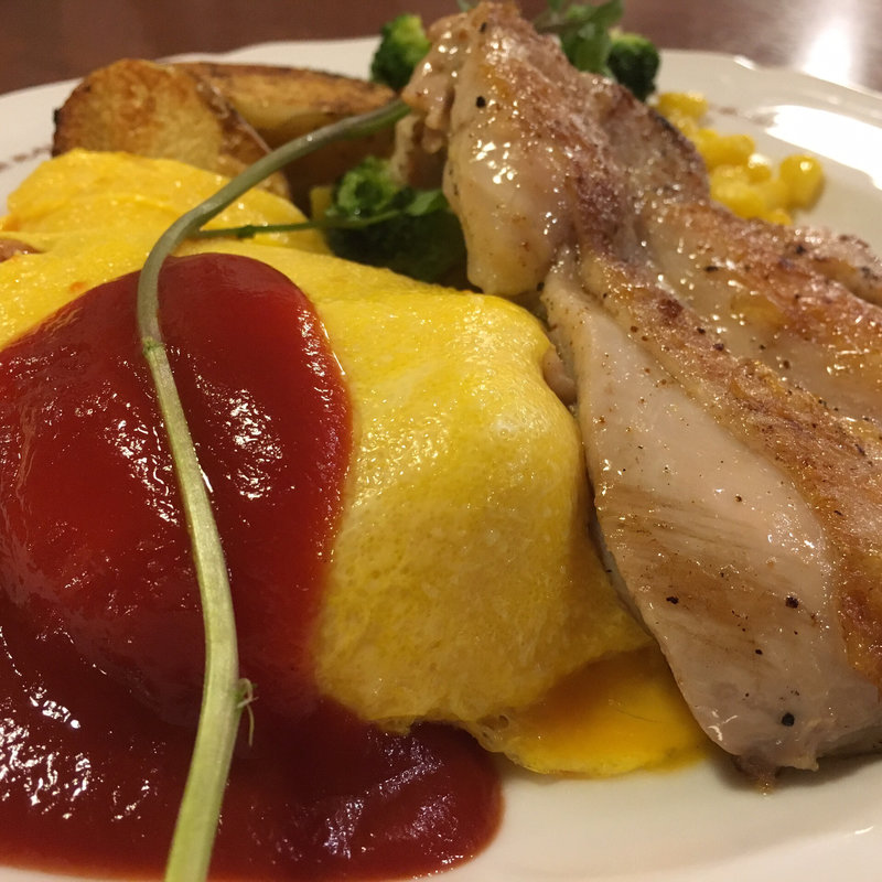 KUKUラケル風オムライス (ラケル 新宿西口店 （RAKERU）)