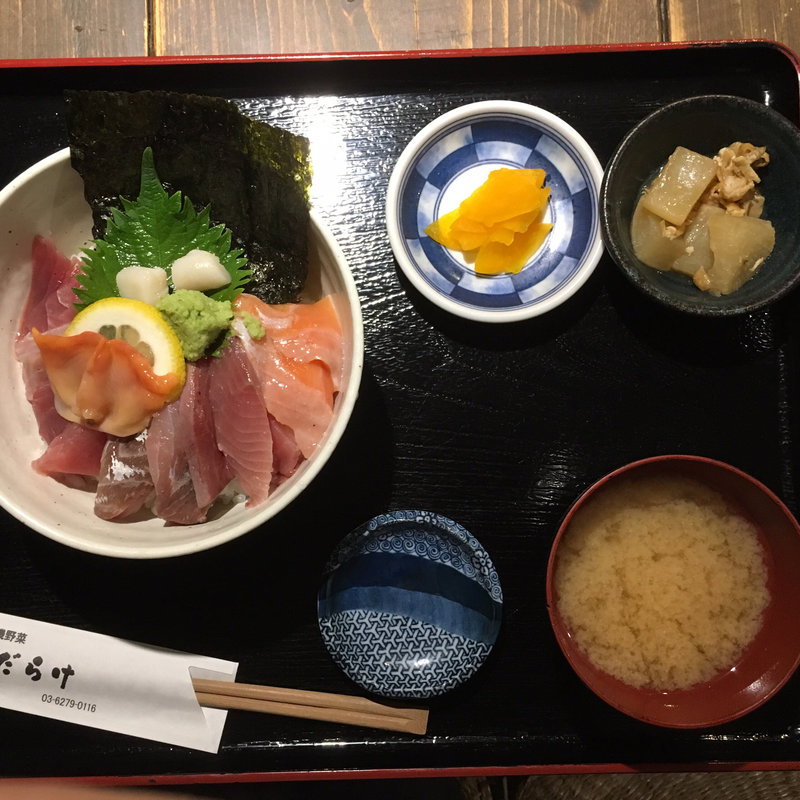 海鮮丼(三是 貝だらけ)