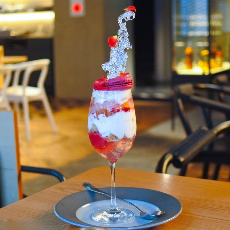 薔薇のパルフェ 〜マダム・ローズ〜(BROWN CAFE/BAR)