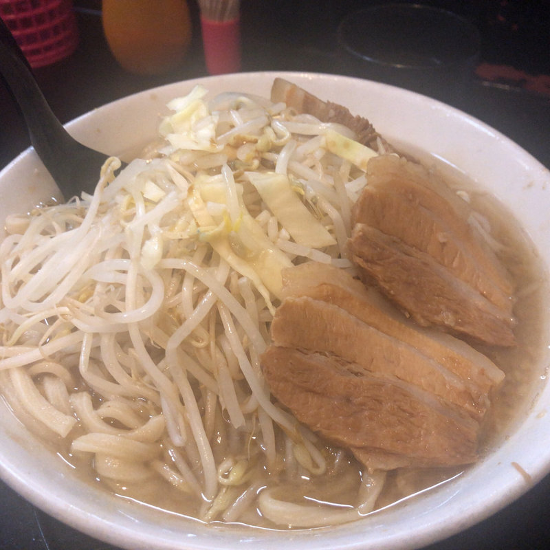 ラーメン中 野菜マシ(自家製太麺 ドカ盛 マッチョ 三ノ宮店 )