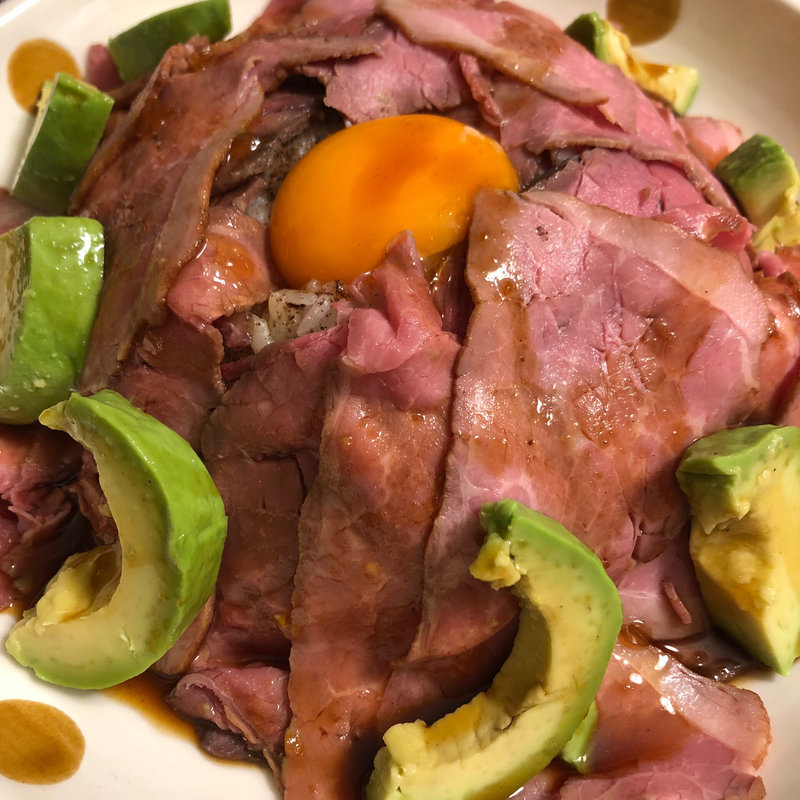 ローストビーフ丼(すえ☆pi亭)