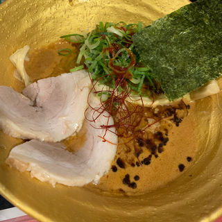 黄金担々麺(世界の龍ちゃん・よしき坊)
