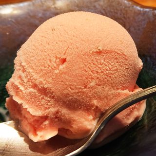 桜のアイスクリーム(羅豚 川崎店 （らぶ）)