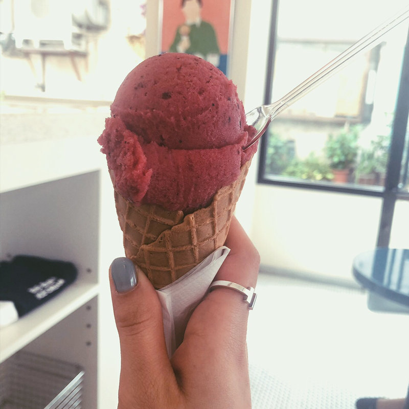 アイス シングルコーン(BIG BABY ICE CREAM)