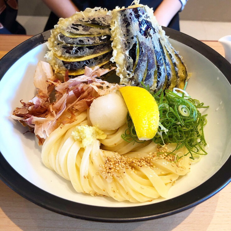 ナス天うどん(イカヅチうどん)