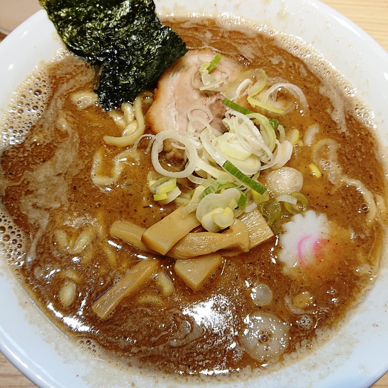 中華そば(玉・赤備（あかぞなえ）)