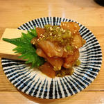 刺激的な鶏わさ(大衆酒場 チャン栓チャン)