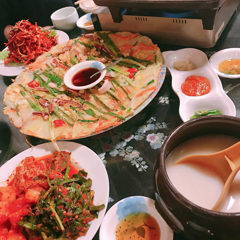 海鮮チヂミ(伝統韓国料理 松屋)