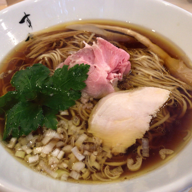 淡麗中華そば(すすり)