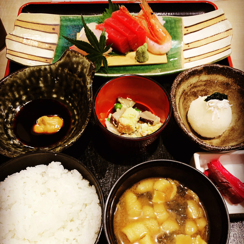 お刺身定食(日本酒・和食処 神田 木花)