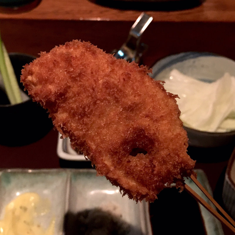 れんこん肉づめ(串揚げ)(串揚げ ふくみみ)
