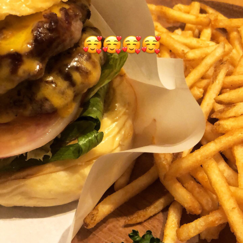 ダブルチーズバーガー(burger kitchen chatty chatty)