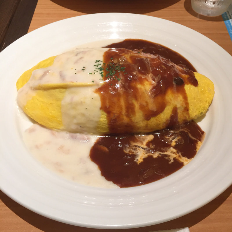 ハヤシソース＆ベーコンチーズクリームオムライス(SS)(ポムの樹 流山おおたかの森店)