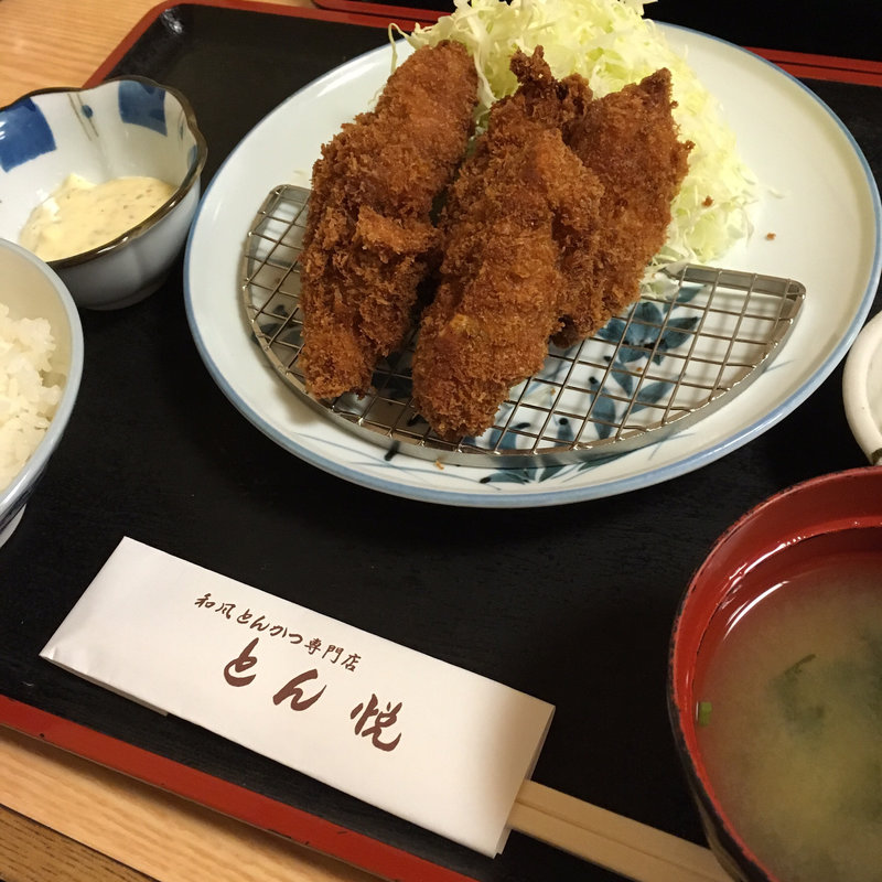 カキフライ定食(とん悦 （とんえつ）)
