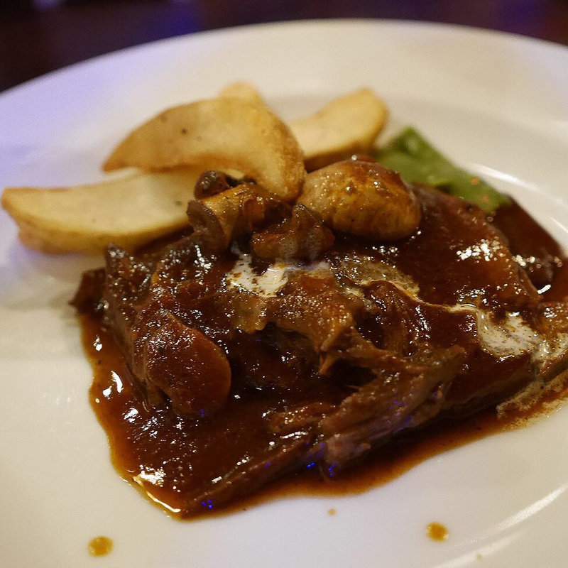 牛タンシチュー(イタリア食堂 ガティーノ )