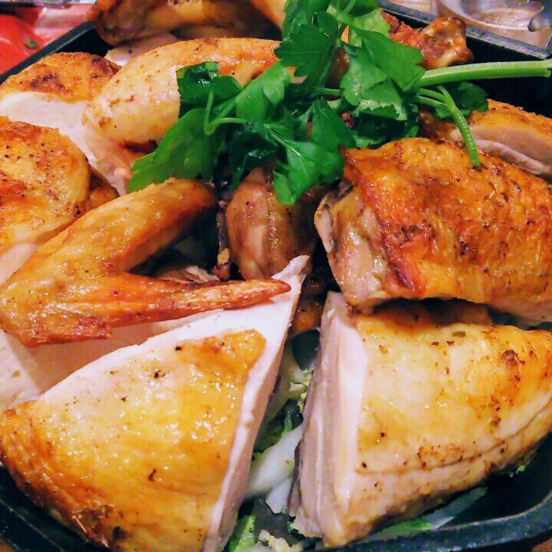 スキレットローストチキン（full)(ローストチキンクラブ ファイティング コック)