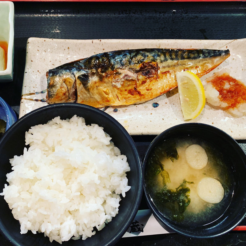 焼き魚定食(鍛冶屋 文蔵 神田錦町店)