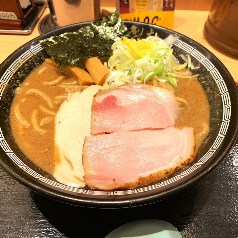 濃厚中華そば(松戸富田製麺 ららぽーとTOKYO-BAY店)