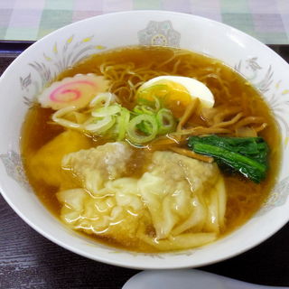 ともちゃんミックスワンタン麺(産直ともちゃん食堂)