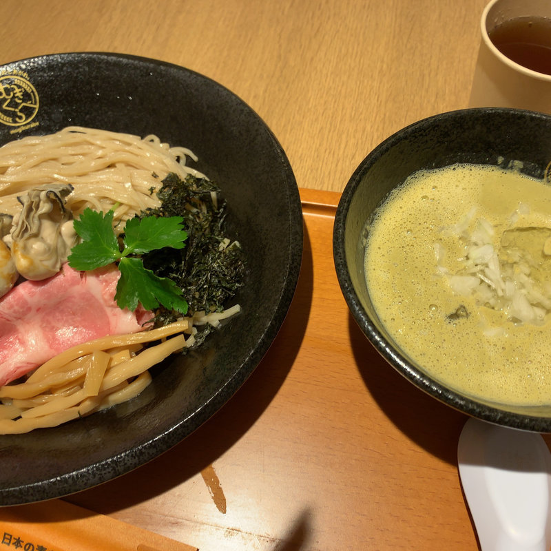濃厚牡蠣つけそば(寿製麺 よしかわ 川越店)