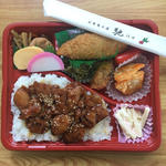 炭火焼鳥弁当(おべんとう工房 馳)