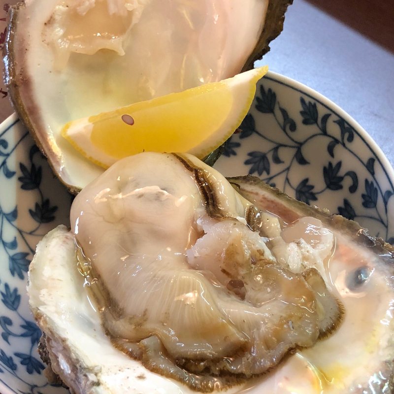 生牡蠣(酒処 かね吟 （かねぎん）)