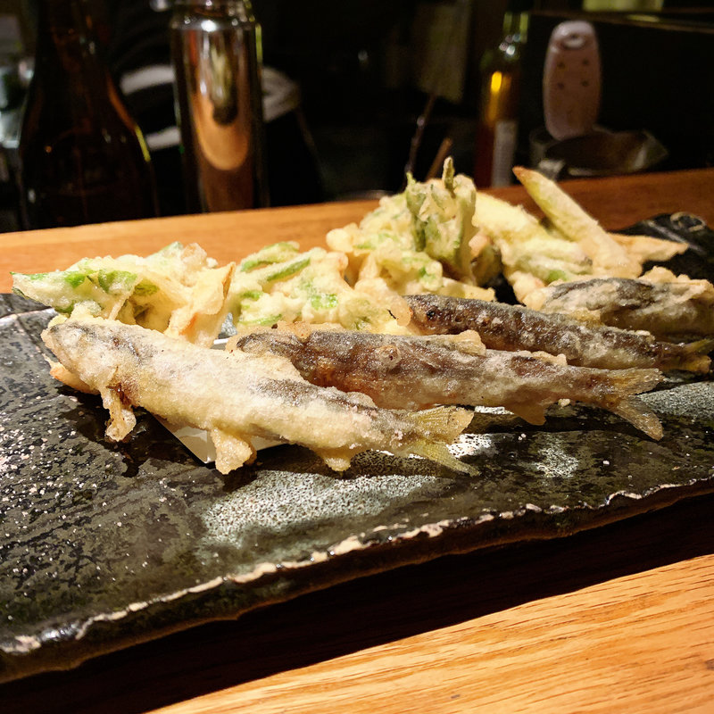 稚鮎と山菜天ぷら(高太郎 （こうたろう）)