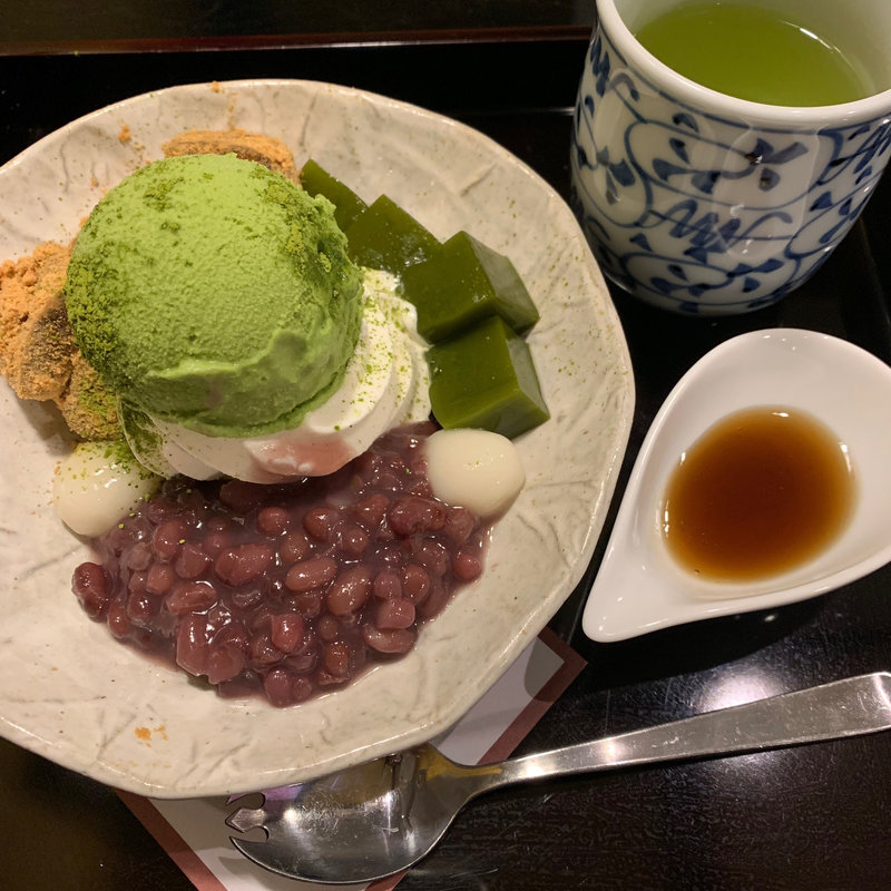 抹茶スペシャル(茶房 古蓮（これん）エマックス店 ※ホテルエスプリ内に移転)