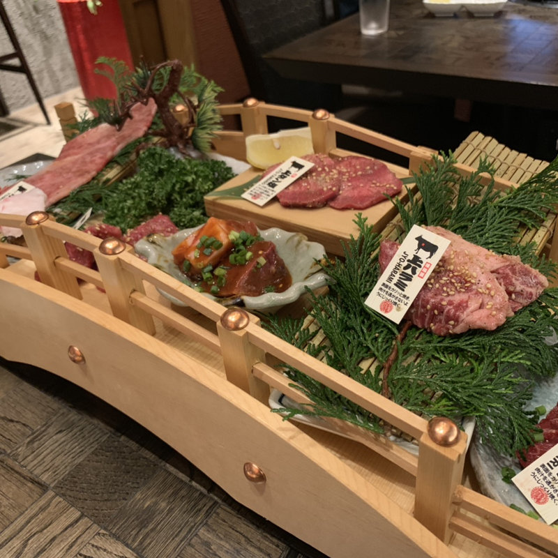 日本橋コース(神戸牛焼肉&生タン料理 舌賛)
