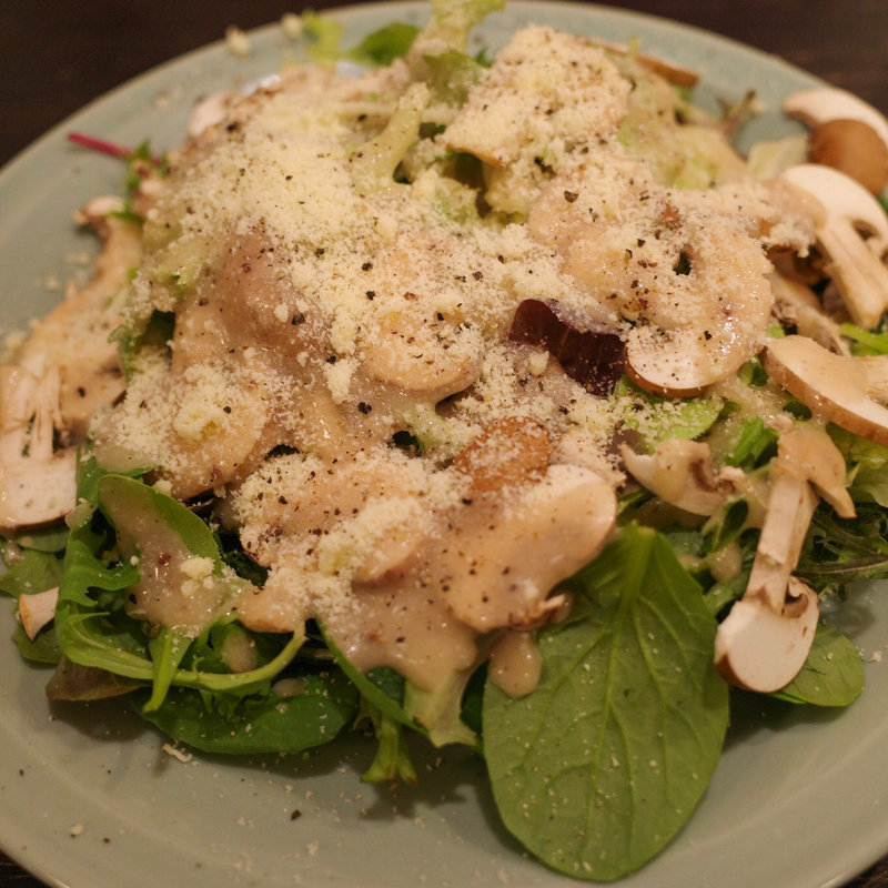 フレッシュマッシュルームのサラダ(パーラーペコペコ)