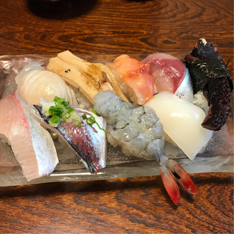 寿司(大和田鮨 （おおわだすし）)