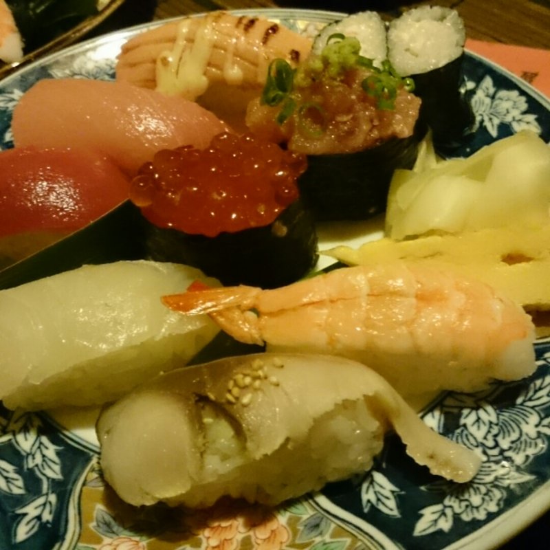 にぎり寿司(居酒屋ダイニングひの屋)