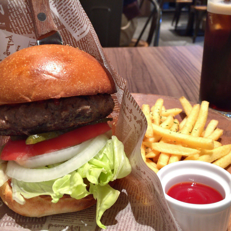 STAND特製ハンバーガー(Goodbeer STAND)