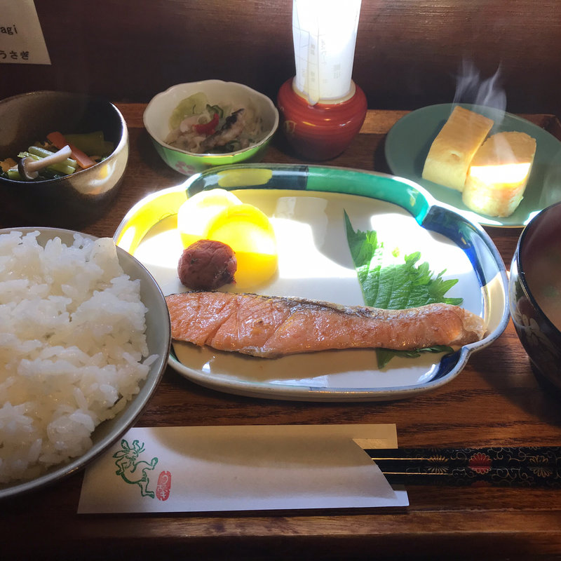京の朝ごはん(ろじうさぎ )