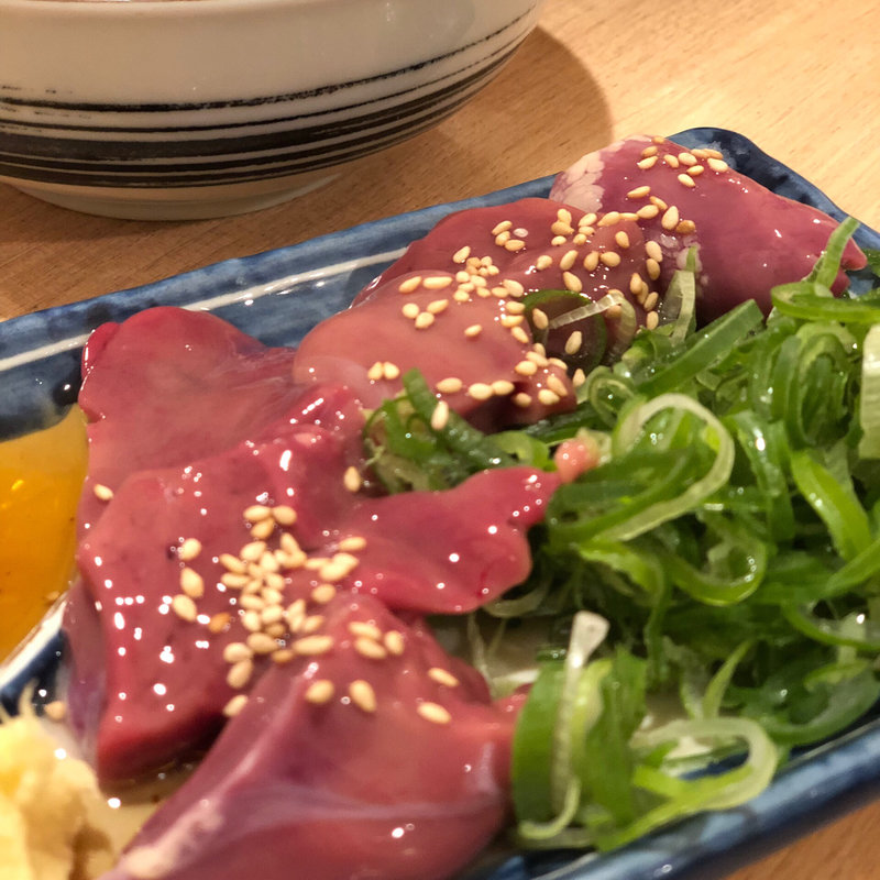 レバ刺し(おみっちゃん蒲田東口店)