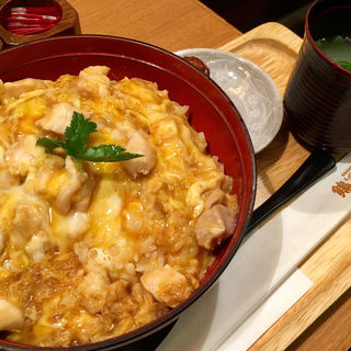 名古屋コーチン 親子丼 鶏三和 横浜ランドマークタワー店 の口コミ一覧 おいしい一皿が集まるグルメコミュニティサービス Sarah