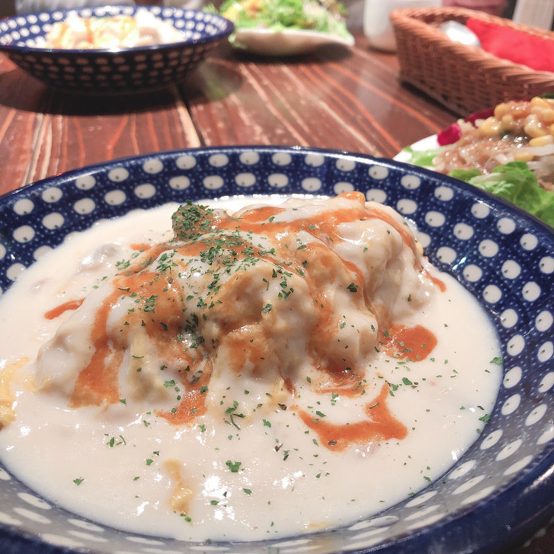 具だくさんシーフードのクリームオムライス(ペコリ （Pecori）)