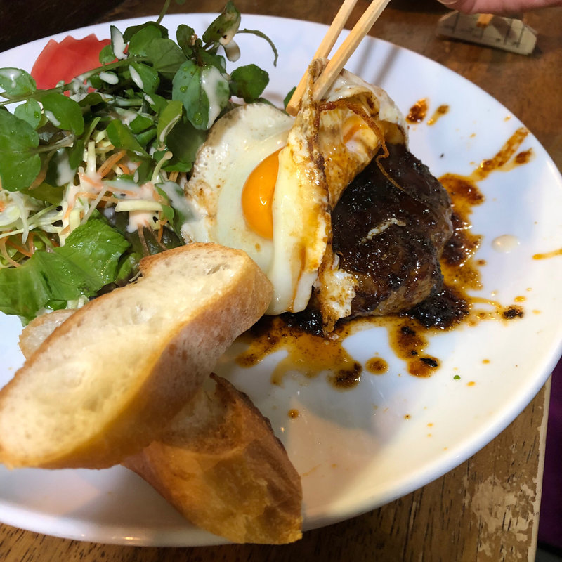 ハンバーグ(中ちゃん)