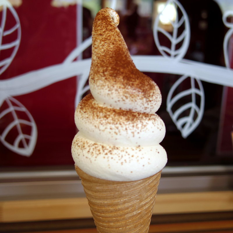 白神焙煎カフェラテソフトクリーム(ビファーボ （BeFavo）)