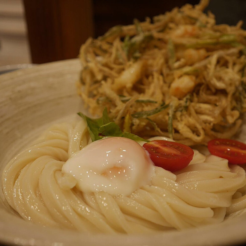 かき揚げ天温玉生醤油うどん(うどん大師空海)