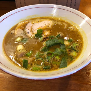 濃厚カレー中華そば(醤油と貝と麺 そして人と夢 )
